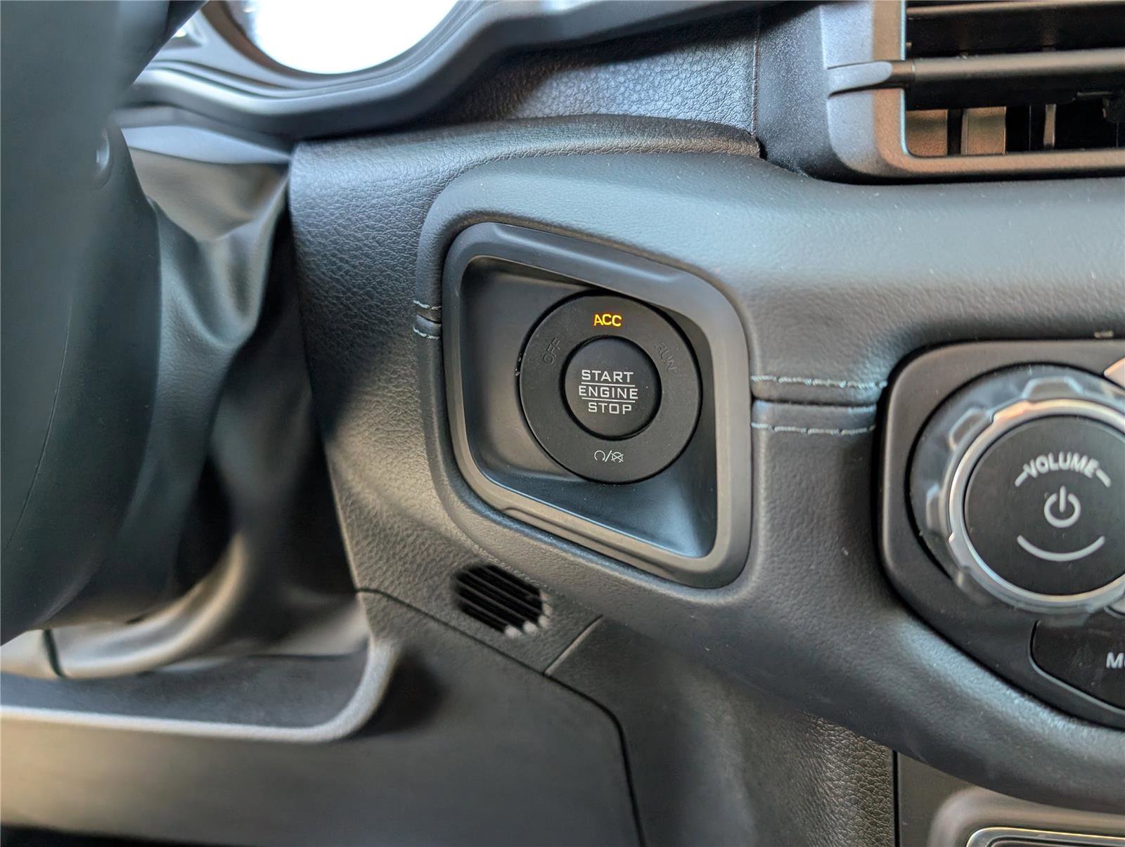 Used 2024 Jeep Wrangler Unlimited Rubicon 392 AWD/4WD image 26