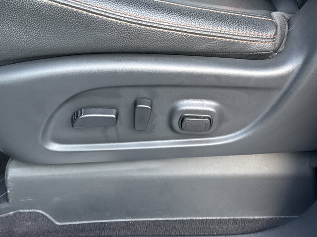 Used 2024 Nissan Titan PRO-4X w/ Pro-4x Convenience Package AWD/4WD image 17