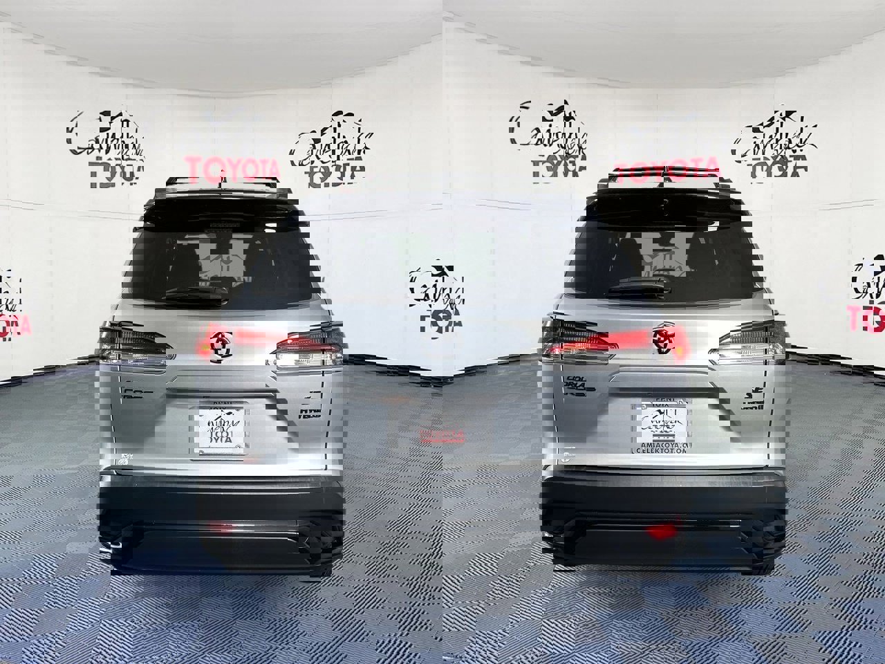 Used 2024 Toyota Corolla Cross SE w/ Moonroof Package image 6