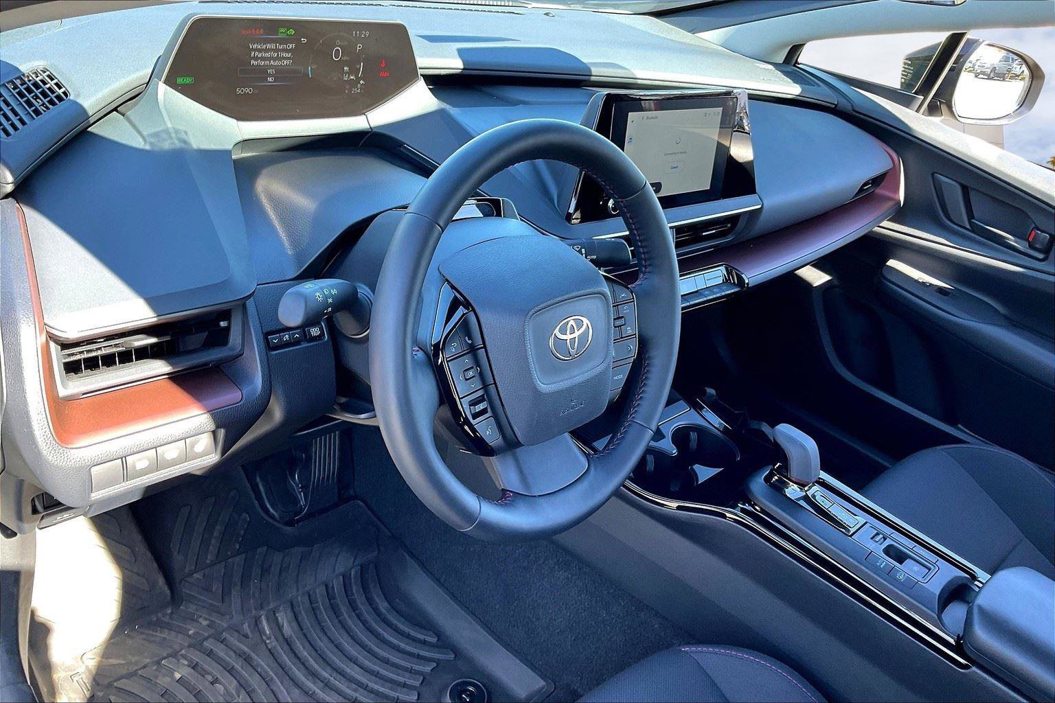 Certified 2025 Toyota Prius Plug-In Hybrid image 13