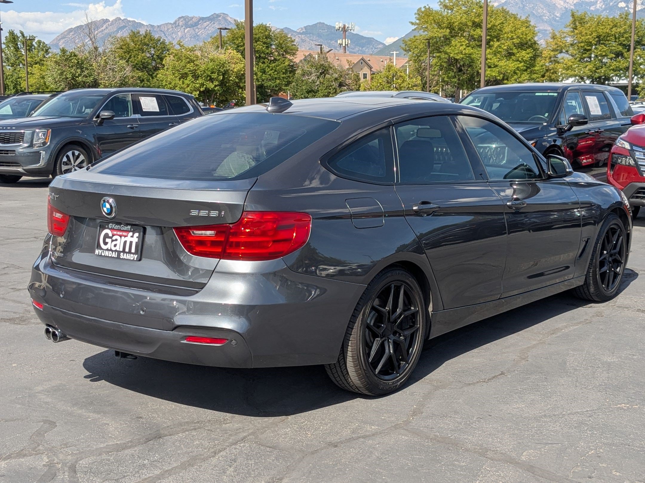 Used 2016 BMW 328i Gran Turismo xDrive AWD/4WD image 3