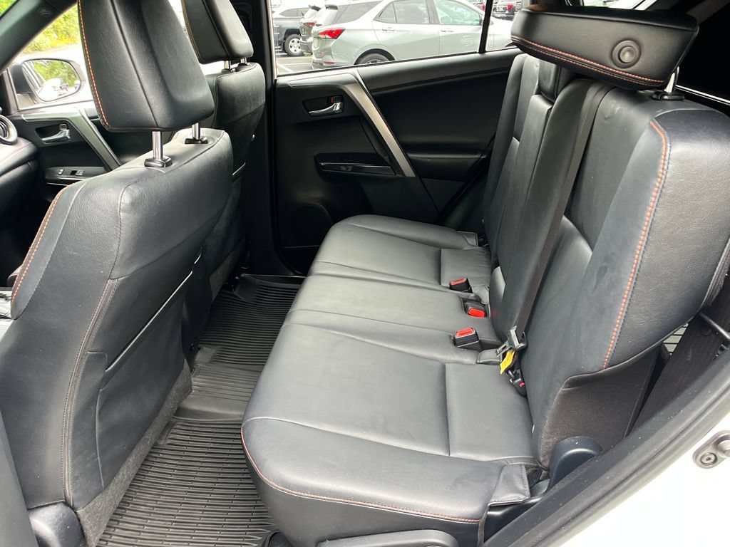 Used 2018 Toyota RAV4 SE w/ Power Extra Value Package AWD/4WD image 20