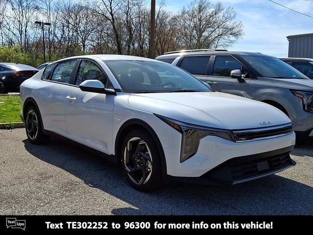 New 2026 Kia K4 EX FWD image 1