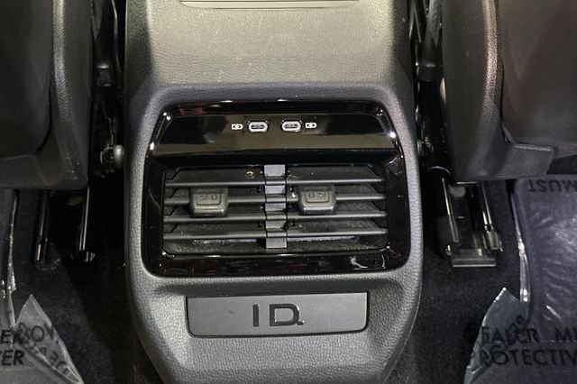 Used 2021 Volkswagen ID.4 Pro S image 15