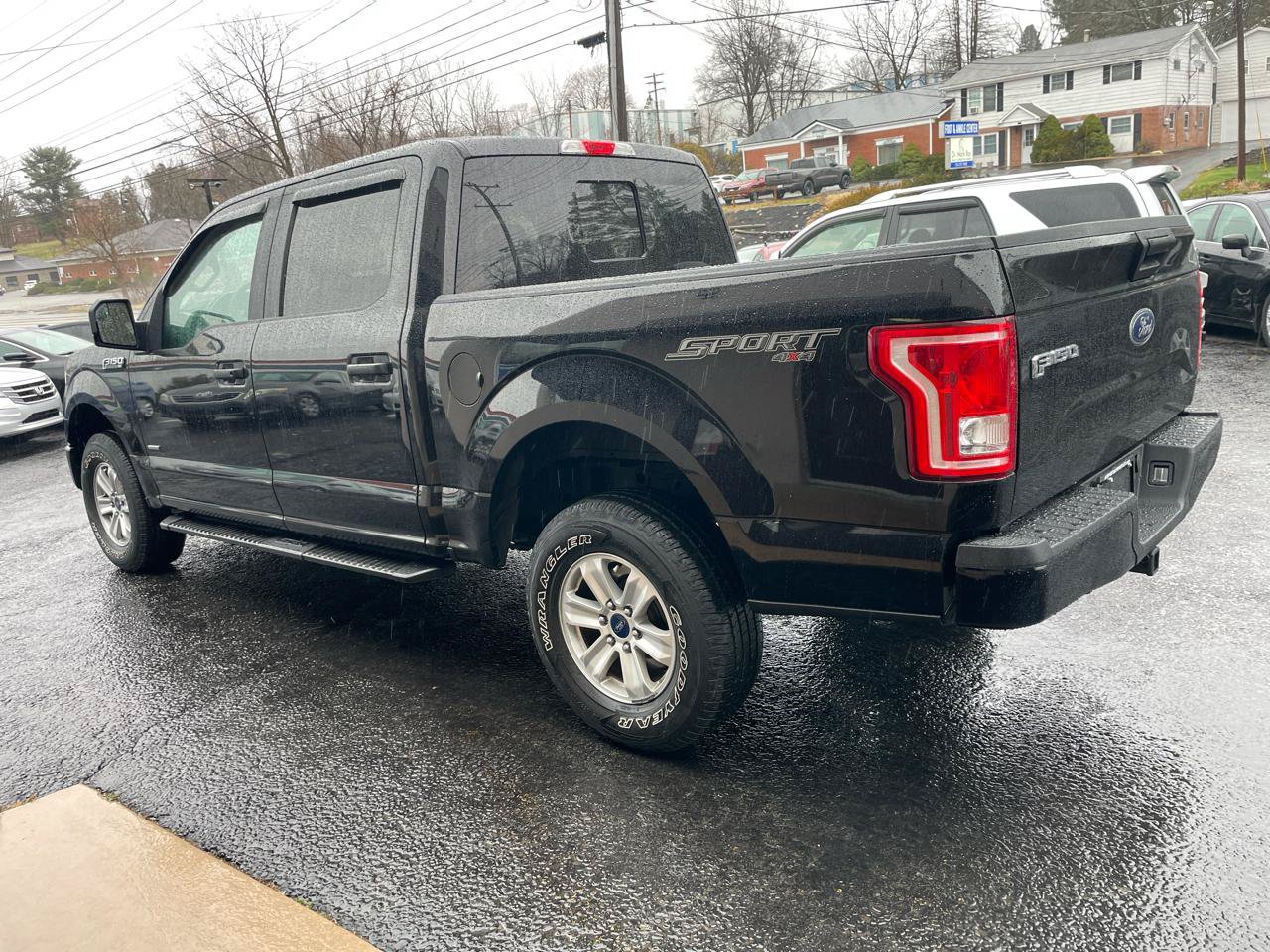 Used 2016 Ford F150 XL w/ Equipment Group 101A Mid AWD/4WD image 9