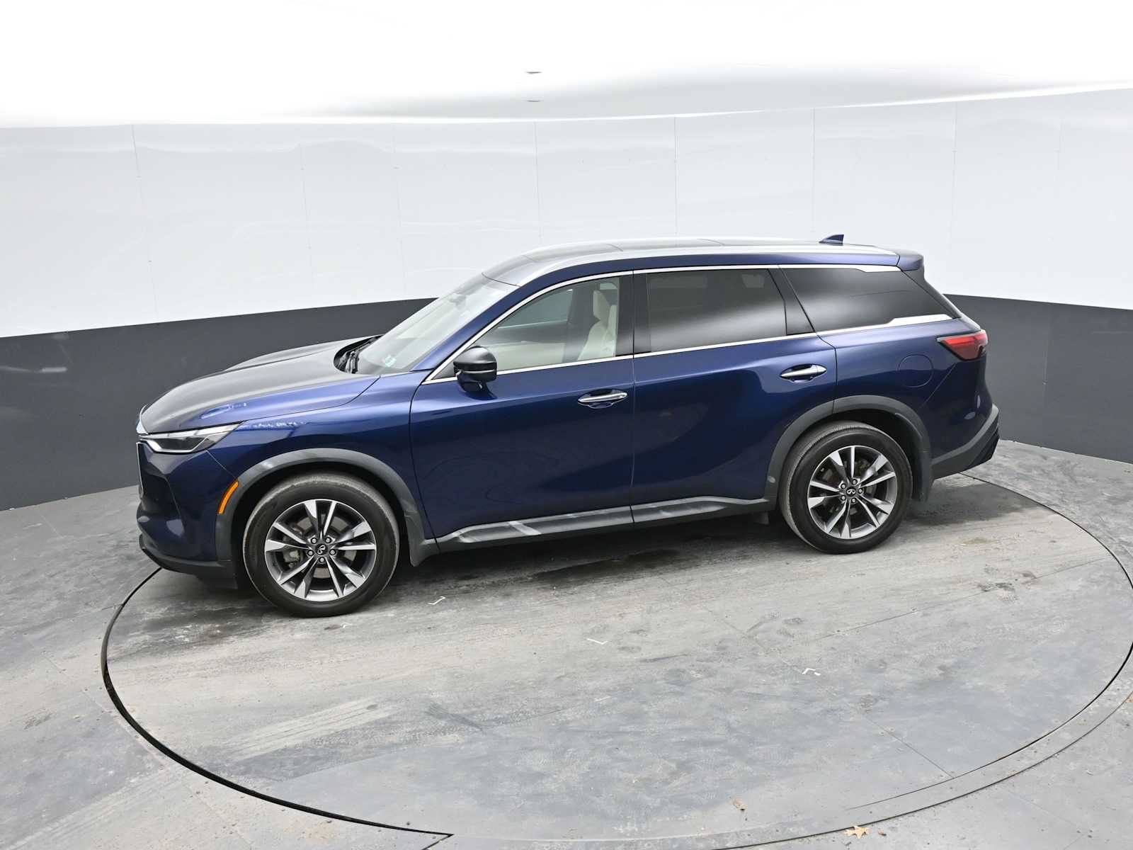 Used 2023 INFINITI QX60 Luxe w/ Cargo Package AWD/4WD image 36