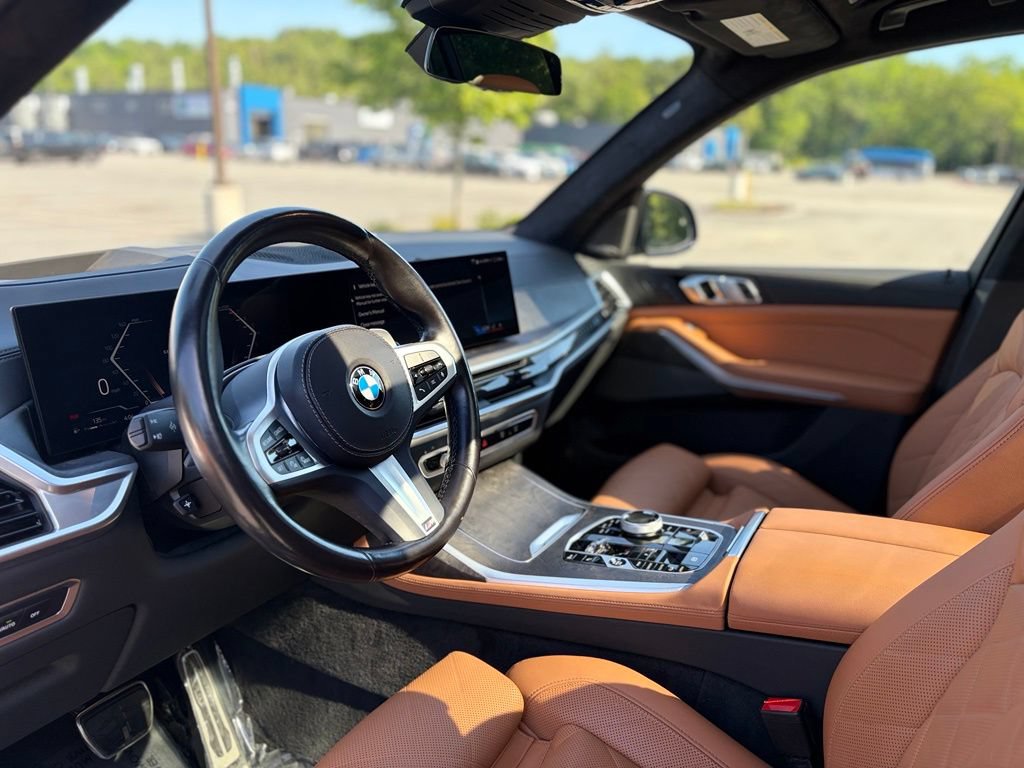 Certified 2024 BMW X7 xDrive40i w/ Executive Package AWD/4WD image 21