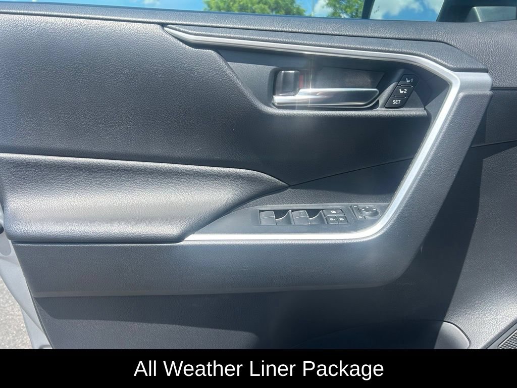 Used 2020 Toyota RAV4 XLE Premium AWD/4WD image 6