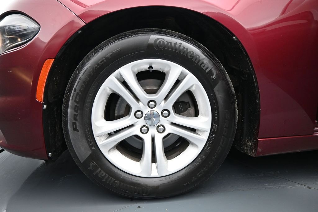 Used 2019 Dodge Charger SXT RWD image 26
