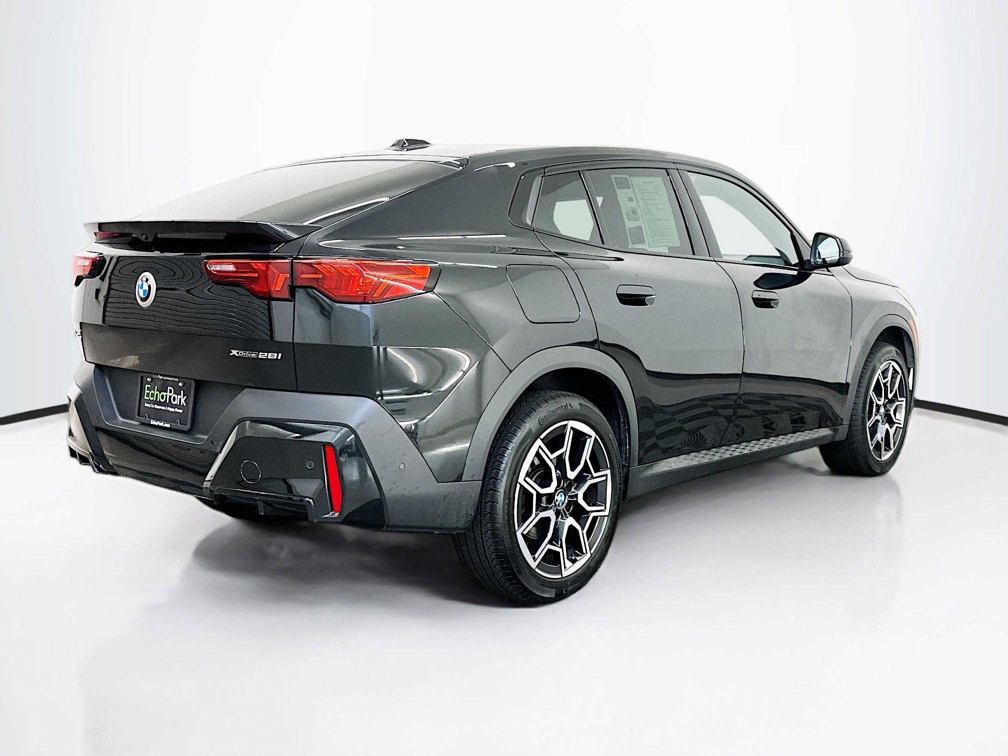 Used 2025 BMW X2 xDrive28i image 9