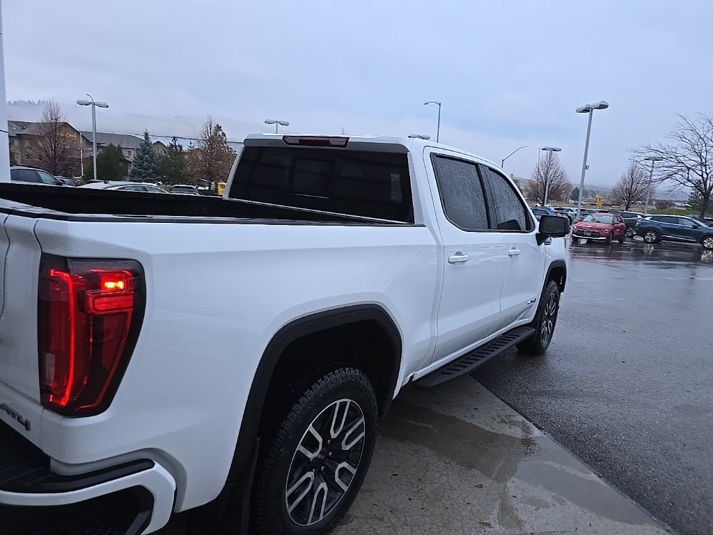 Used 2025 GMC Sierra 1500 AT4 w/ AT4 Premium Package AWD/4WD image 6