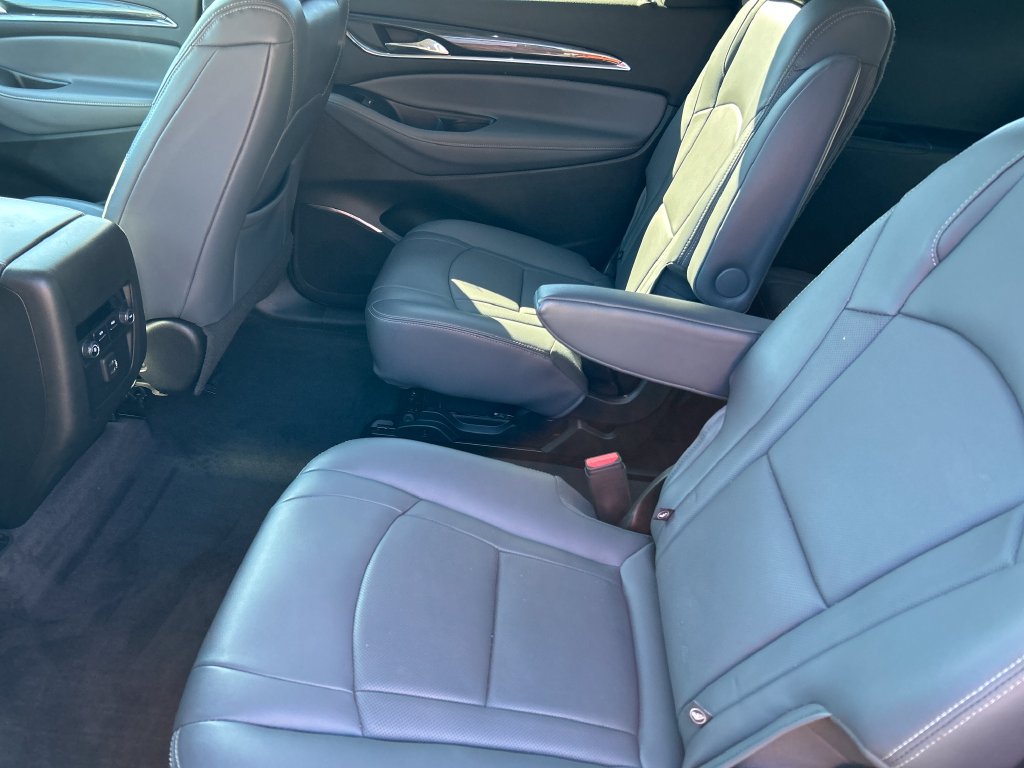 Used 2020 Buick Enclave Essence FWD image 12