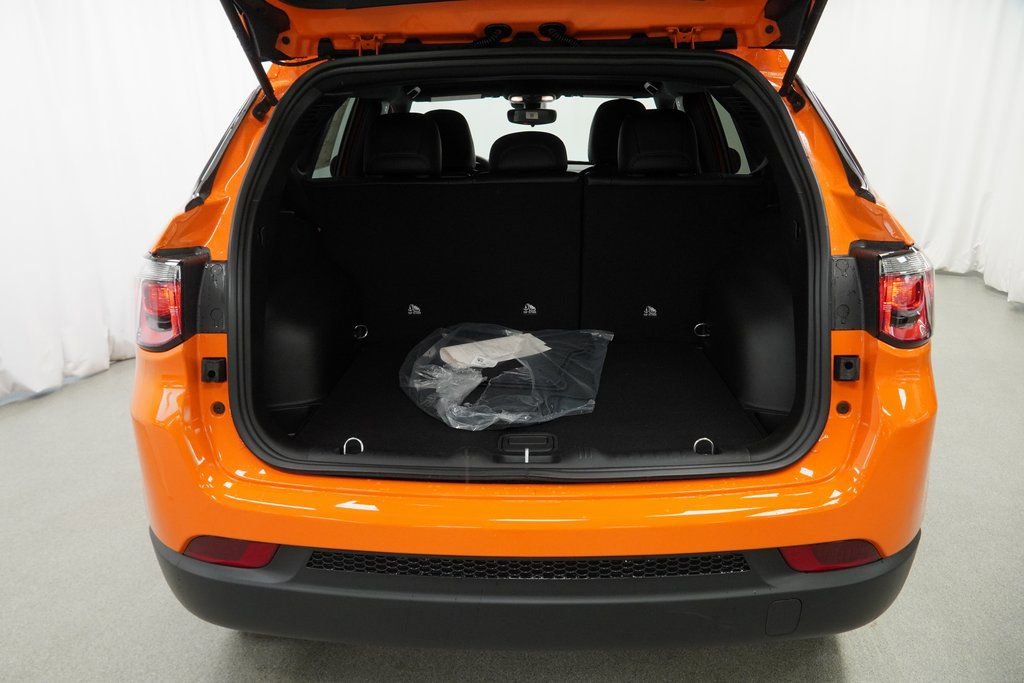 New 2026 Jeep Compass Latitude image 30