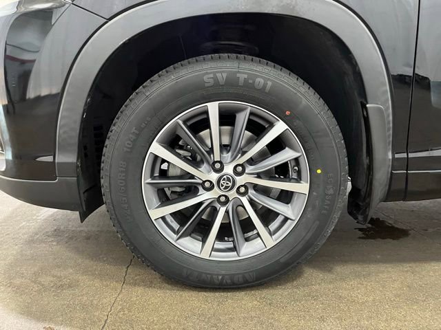 Certified 2017 Toyota Highlander XLE image 26