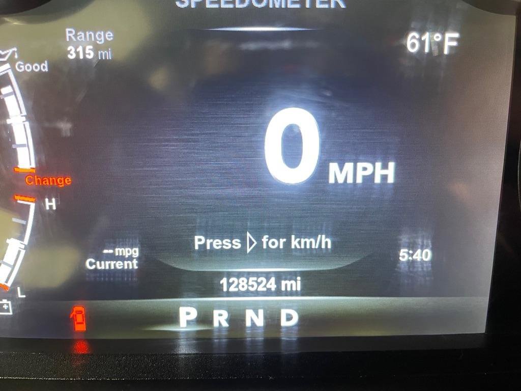 Used 2015 RAM 1500 Classic SLT w/ SLT Plus D￩cor Group image 29