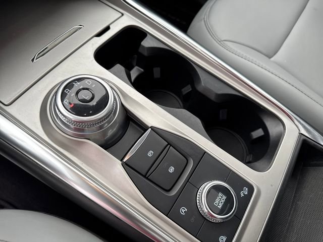 Used 2021 Ford Explorer XLT w/ Equipment Group 202A image 24