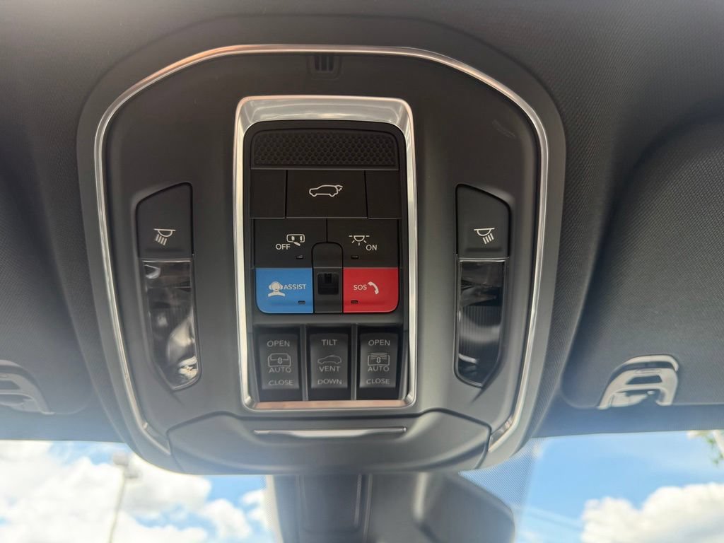 New 2026 Jeep Grand Wagoneer 4WD image 27