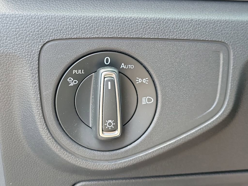 Used 2021 Volkswagen Atlas SE w/ Towing Package FWD image 29