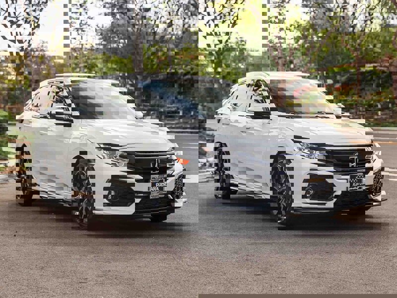 Used 2017 Honda Civic Sport image 3