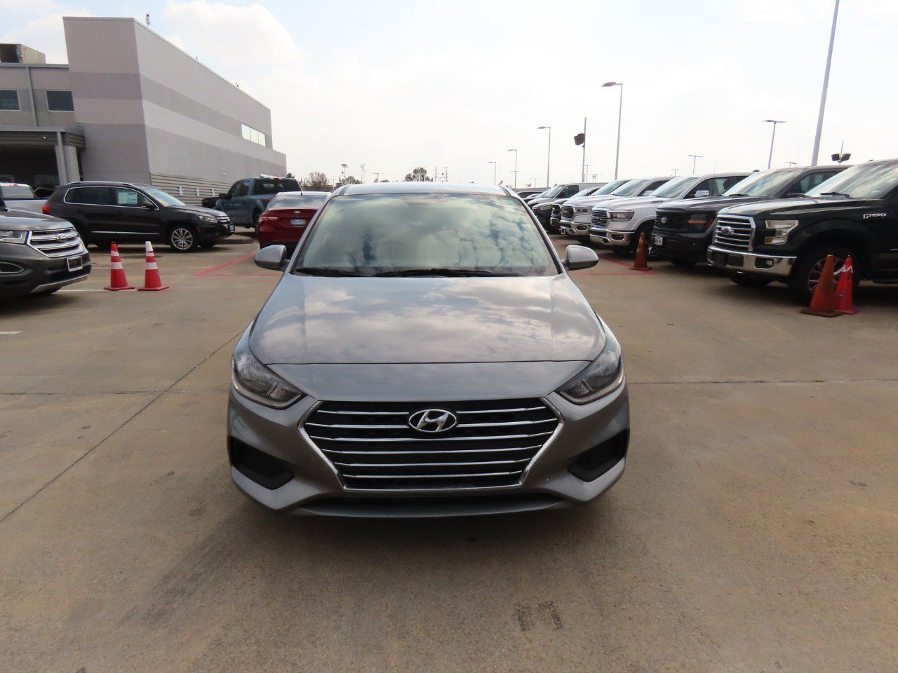 Used 2022 Hyundai Accent SE image 5