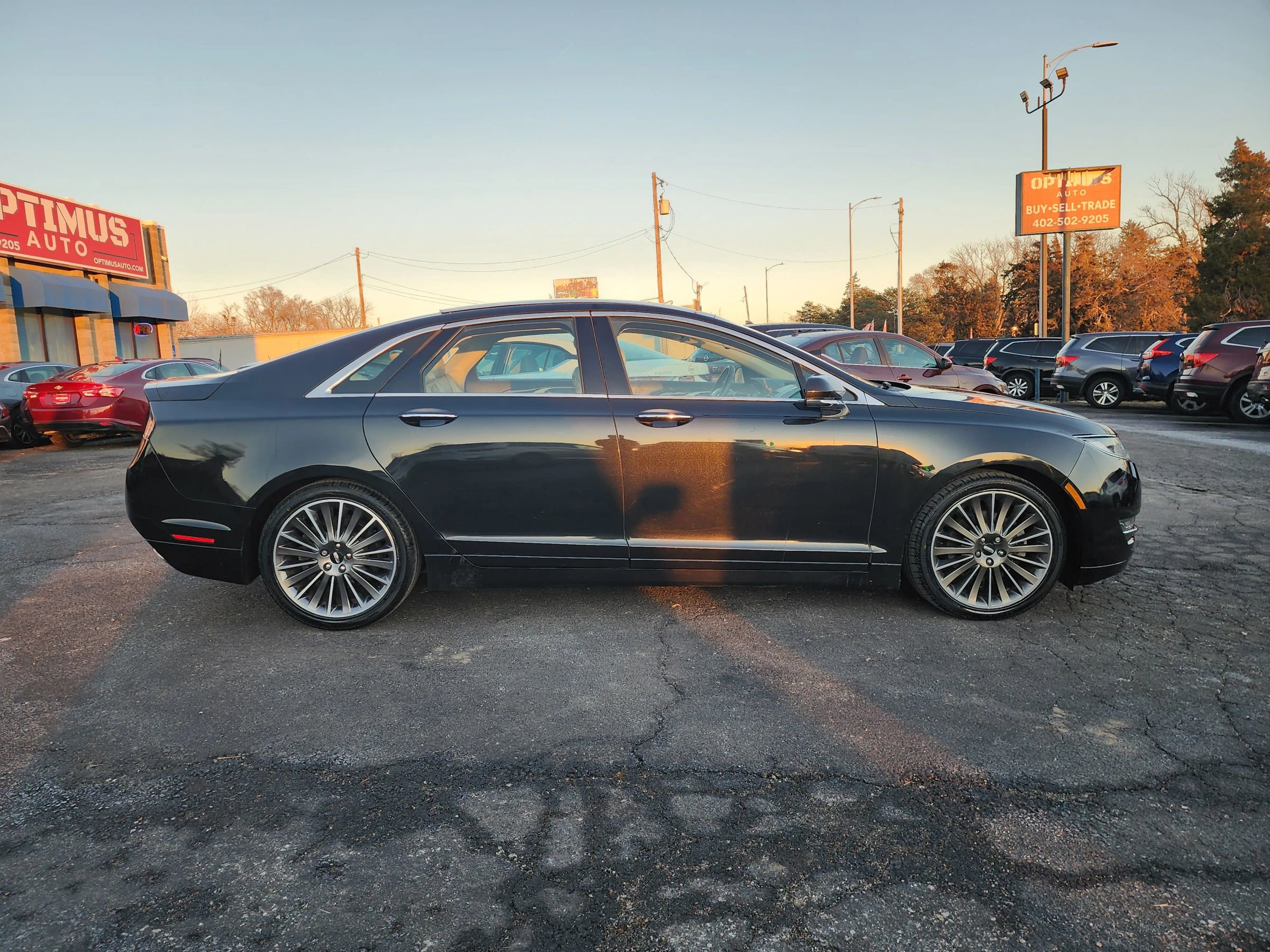 Used 2015 Lincoln MKZ w/ Equipment Group 102A Reserve FWD image 8