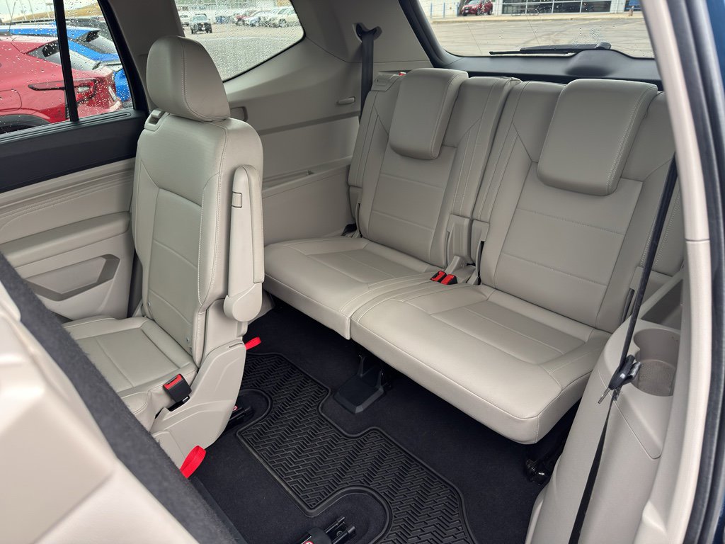 Used 2021 Volkswagen Atlas SEL R-Line image 23