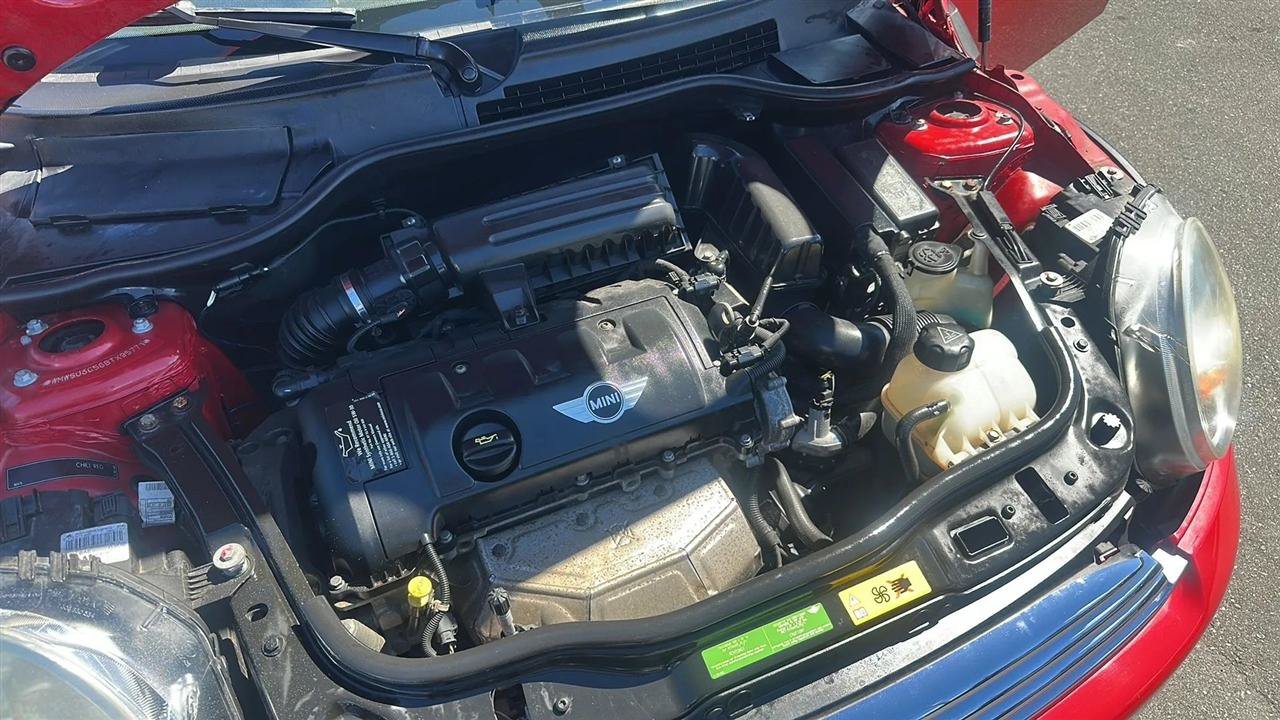 Used 2011 MINI Cooper Hardtop FWD image 35