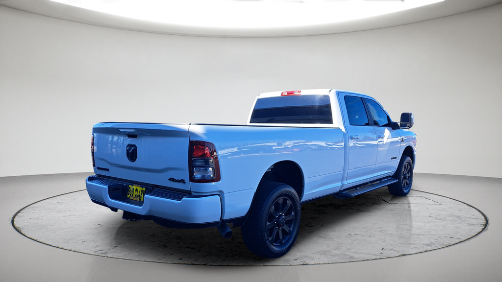 Used 2023 RAM 3500 Big Horn w/ Night Edition AWD/4WD image 3