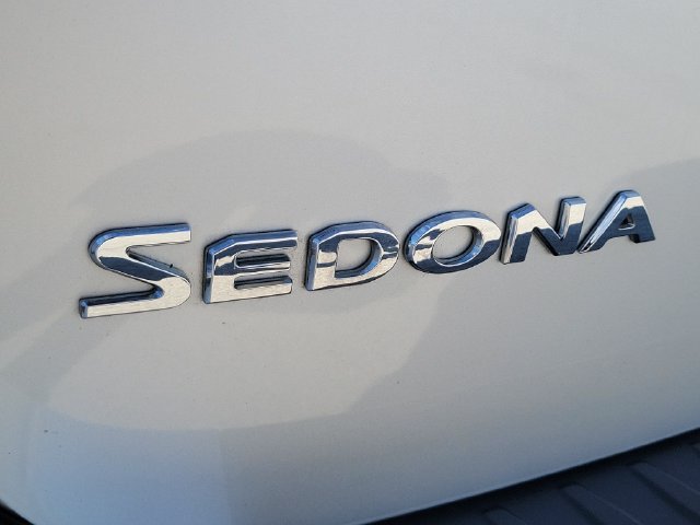 Used 2019 Kia Sedona EX FWD image 5