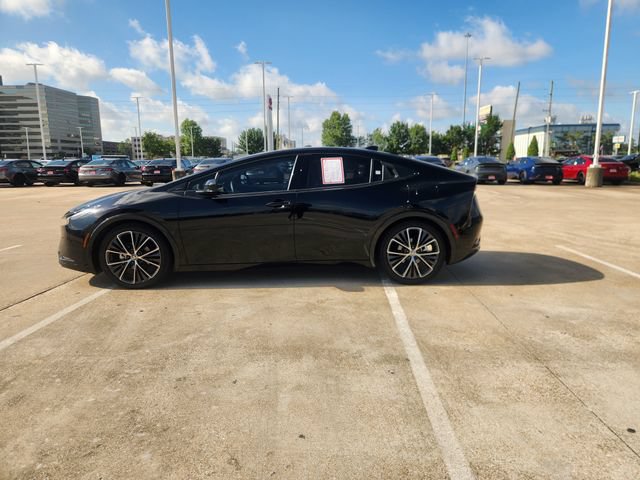Used 2024 Toyota Prius Limited w/ Limited Premium Package FWD image 4