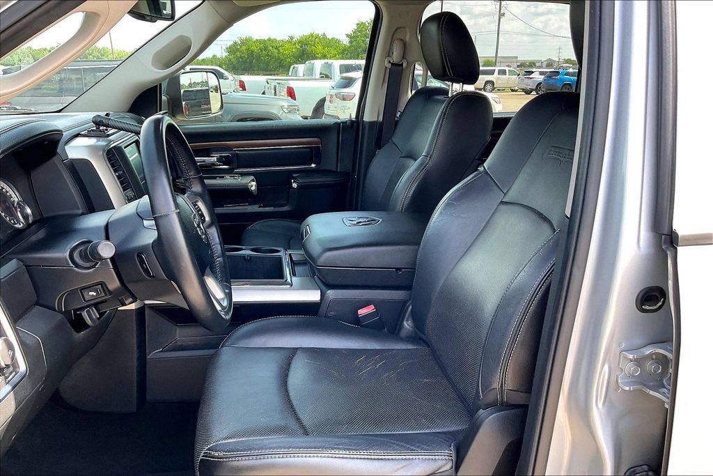 Used 2014 RAM 1500 Laramie w/ Convenience Group AWD/4WD image 18
