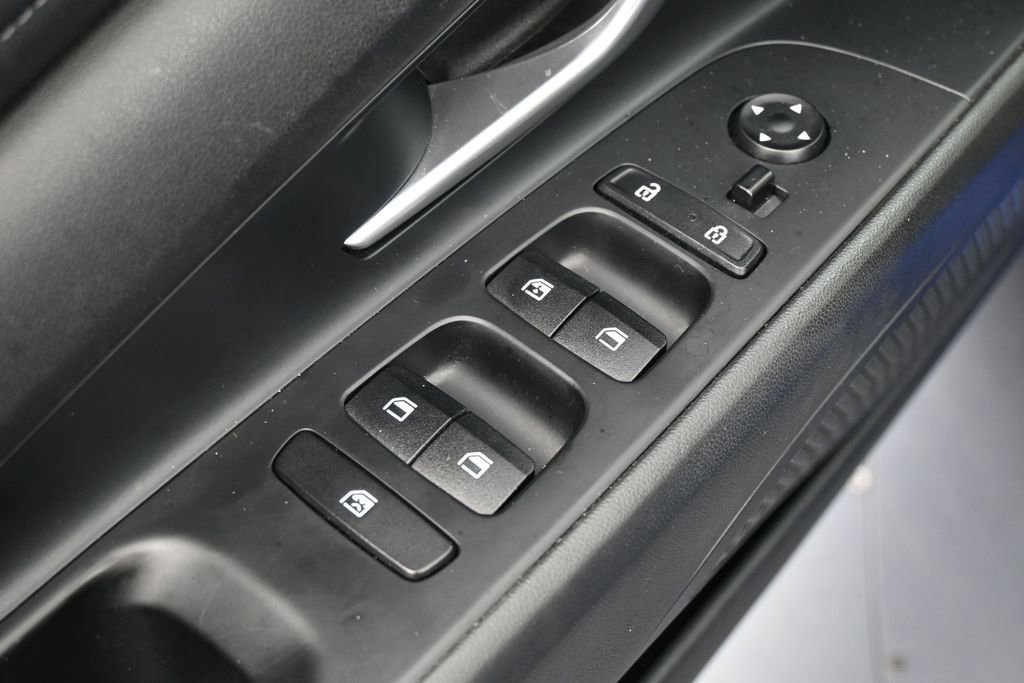 Used 2023 Hyundai Elantra SEL w/ Convenience Package FWD image 13