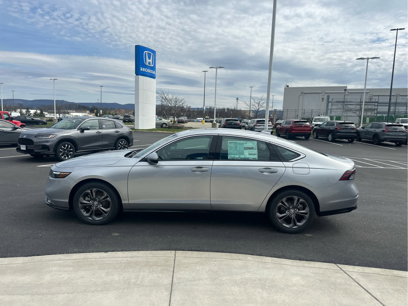New 2026 Honda Accord EX-L image 5