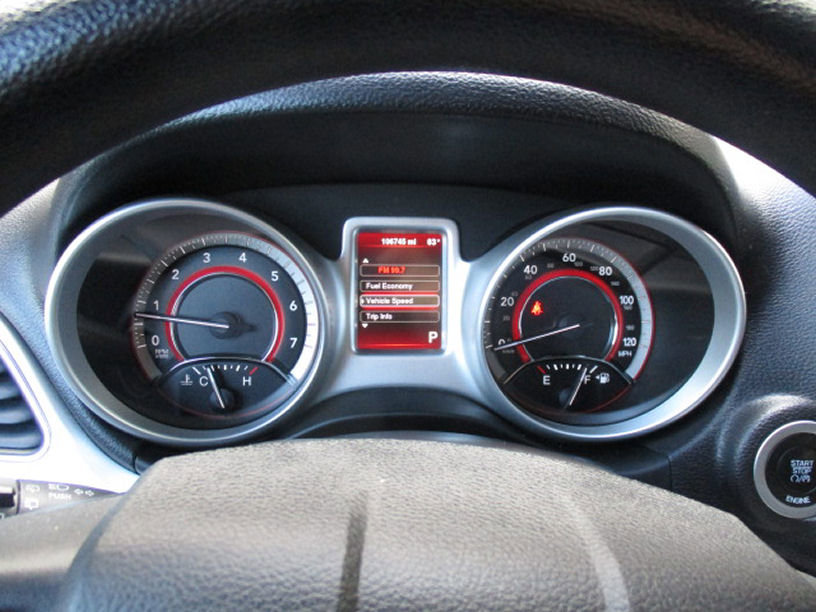 Used 2014 Dodge Journey SXT image 13