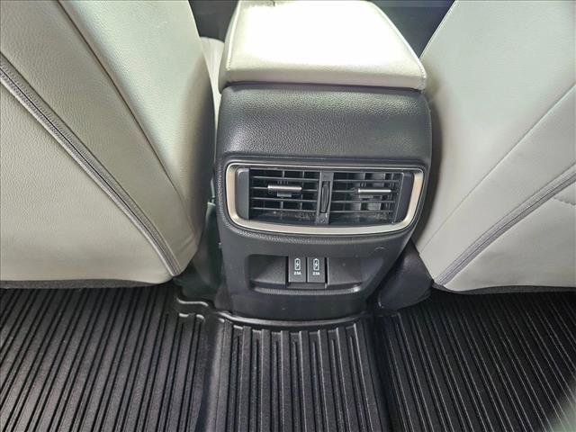 Used 2017 Honda CR-V Touring image 18