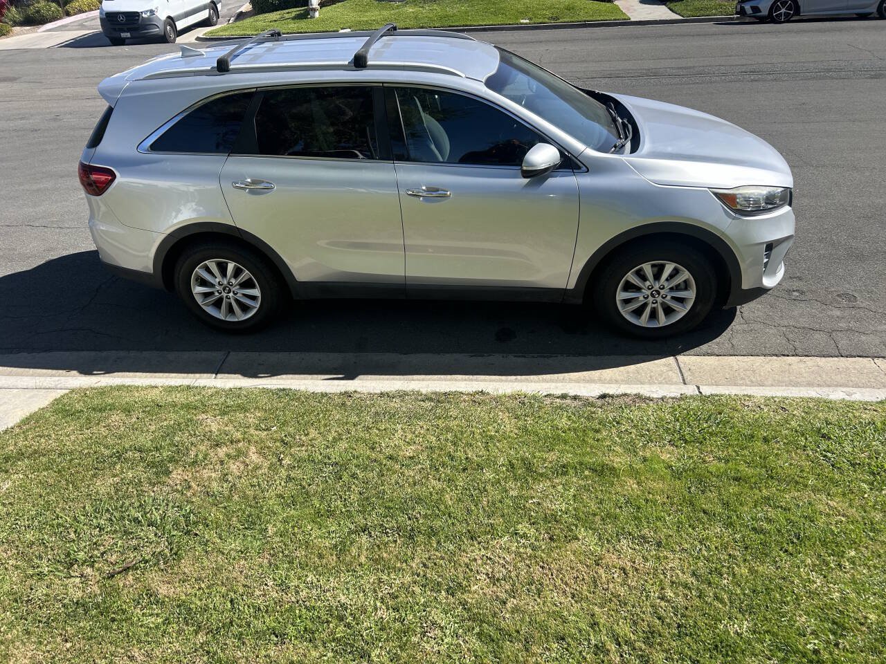 Used 2019 Kia Sorento FWD V6 w/ LX V6 Convenience Package image 2