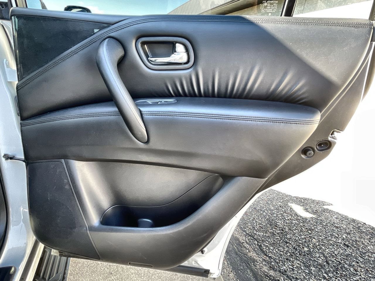 Used 2023 Nissan Armada SL w/ Midnight Edition Package image 23