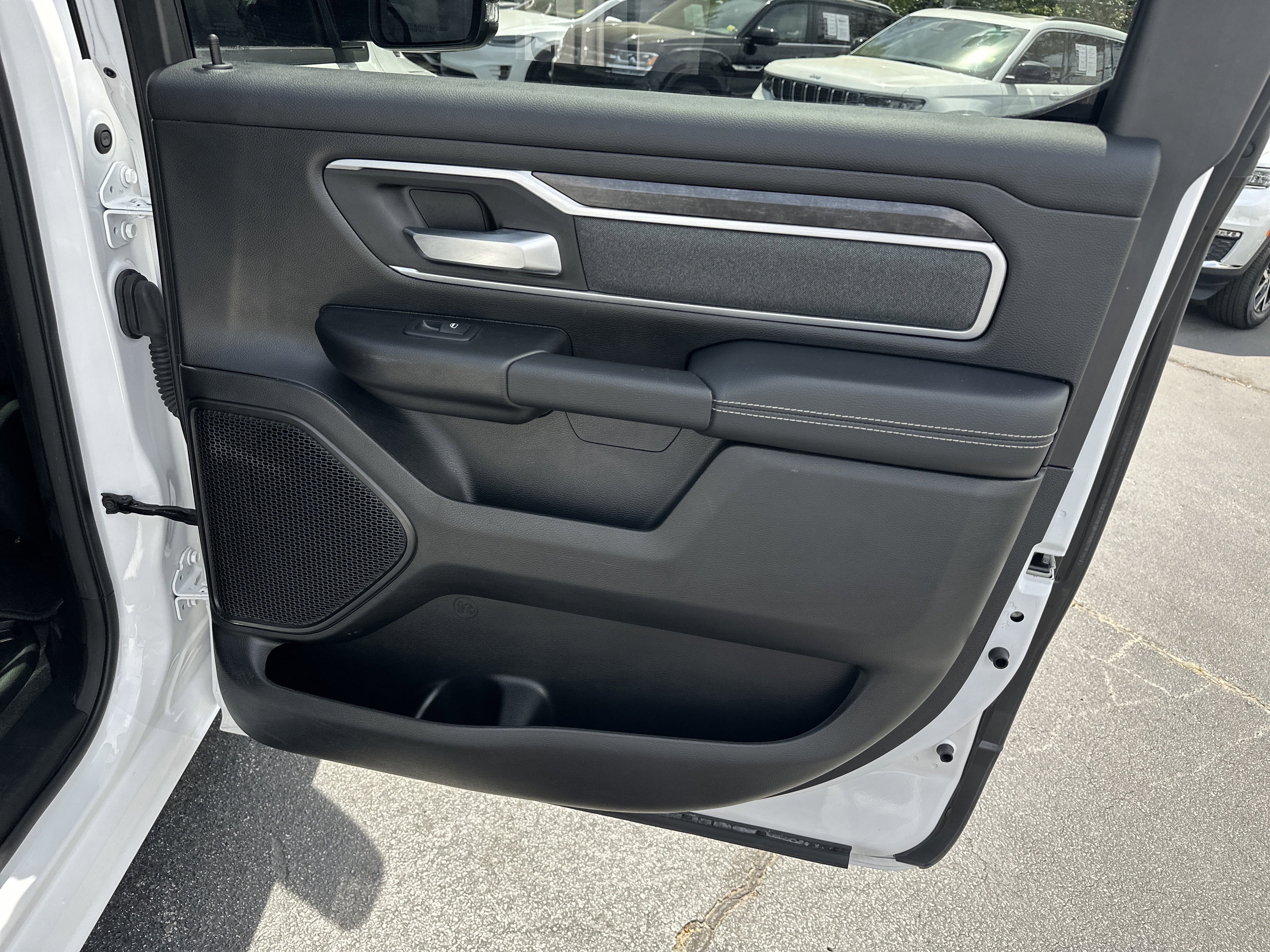 Used 2023 RAM 1500 Big Horn AWD/4WD image 20