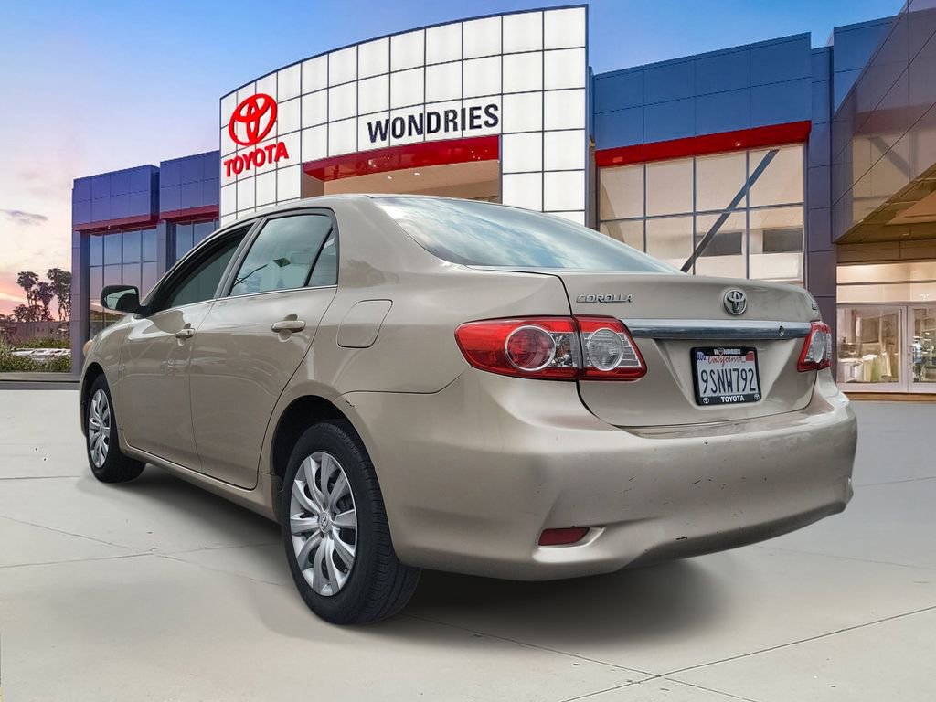 Used 2013 Toyota Corolla LE image 5