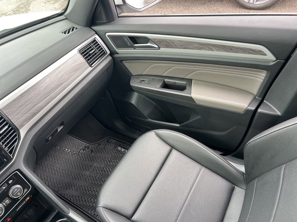Used 2023 Volkswagen Atlas Cross Sport SE image 26