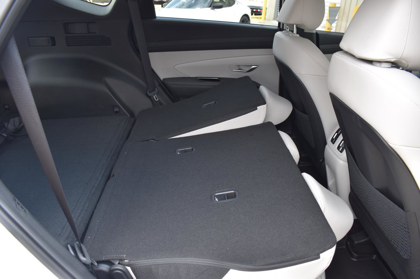 Used 2025 Hyundai Tucson Limited image 62