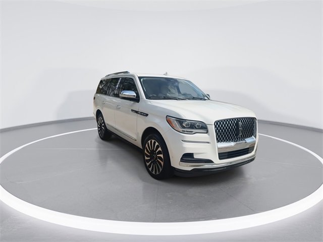 Certified 2024 Lincoln Navigator Black Label image 2