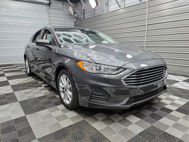 Used 2020 Ford Fusion SE FWD image 4