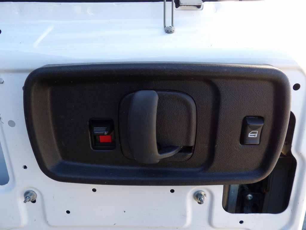 Used 2017 Chevrolet Express 2500 image 45