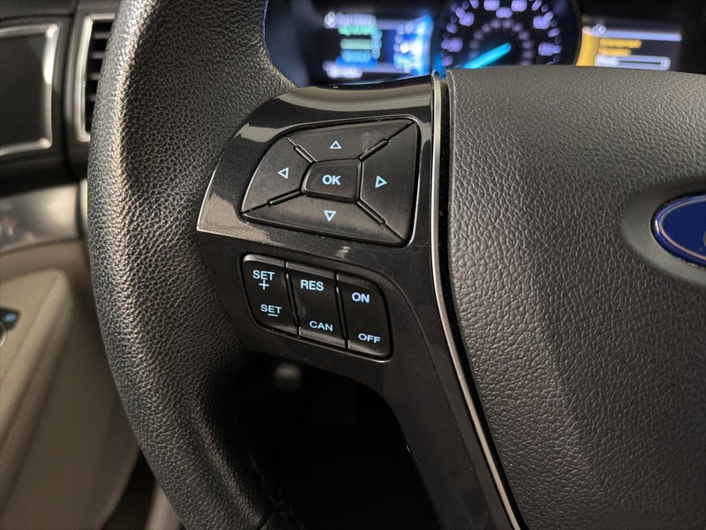 Used 2018 Ford Explorer Limited image 14