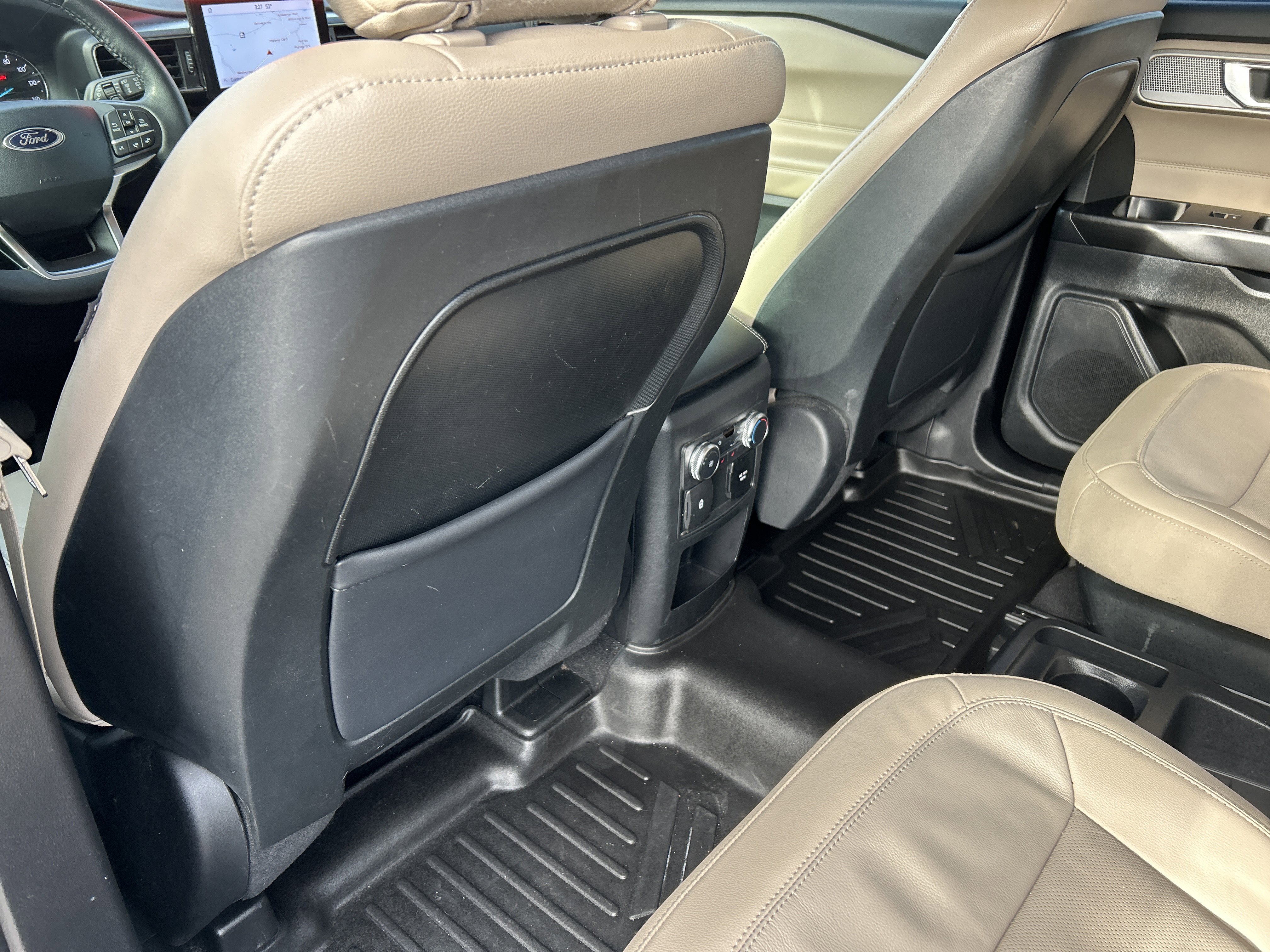 Used 2020 Ford Explorer Limited image 35