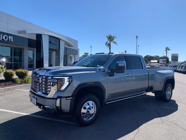 New 2026 GMC Sierra 3500 Denali w/ Denali Reserve Package AWD/4WD image 2