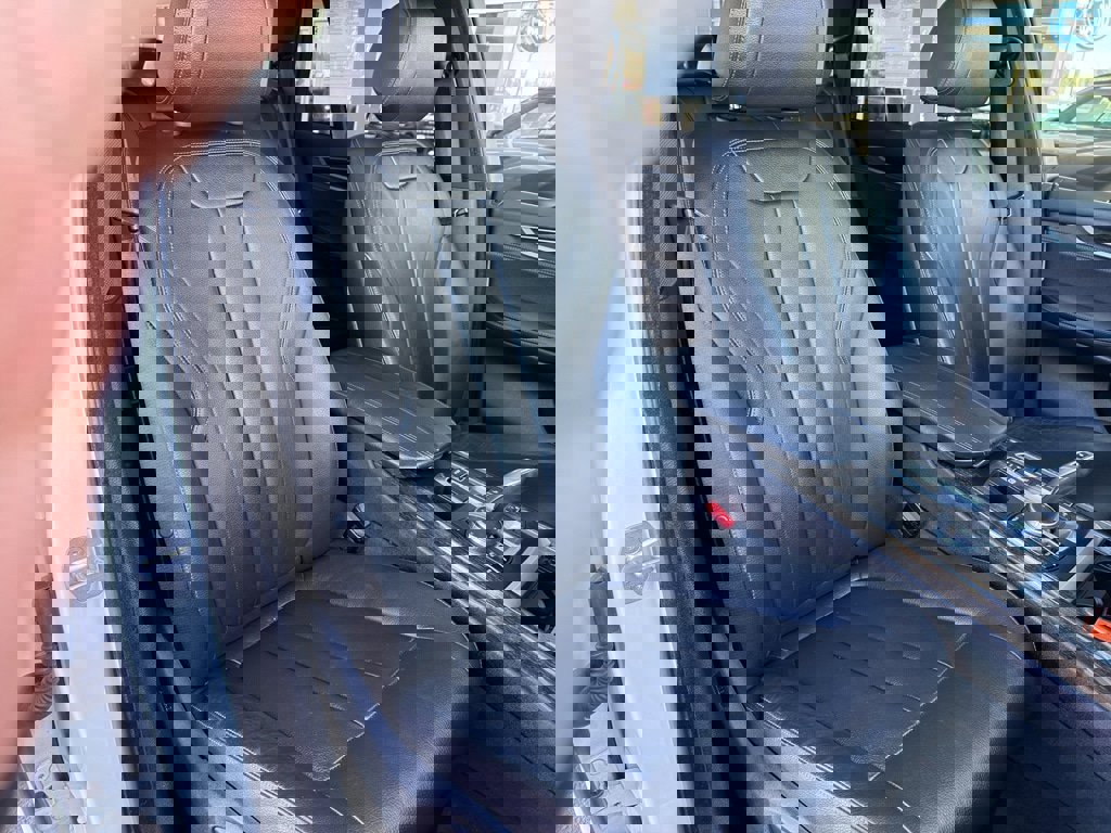 Used 2018 BMW X5 xDrive40e w/ Premium Package image 8