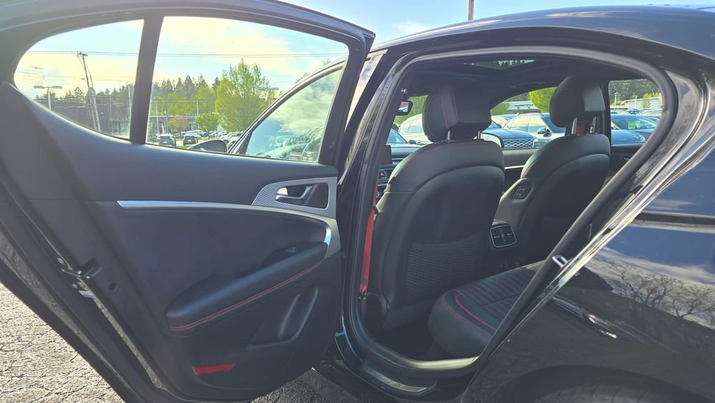 Used 2023 Genesis G70 2.0T w/ Sport Prestige Package image 15