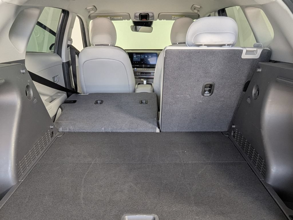 Certified 2025 Hyundai Kona SEL FWD image 27